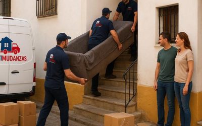 Mudanza en un piso sin ascensor en Sevilla: soluciones para bajar muebles